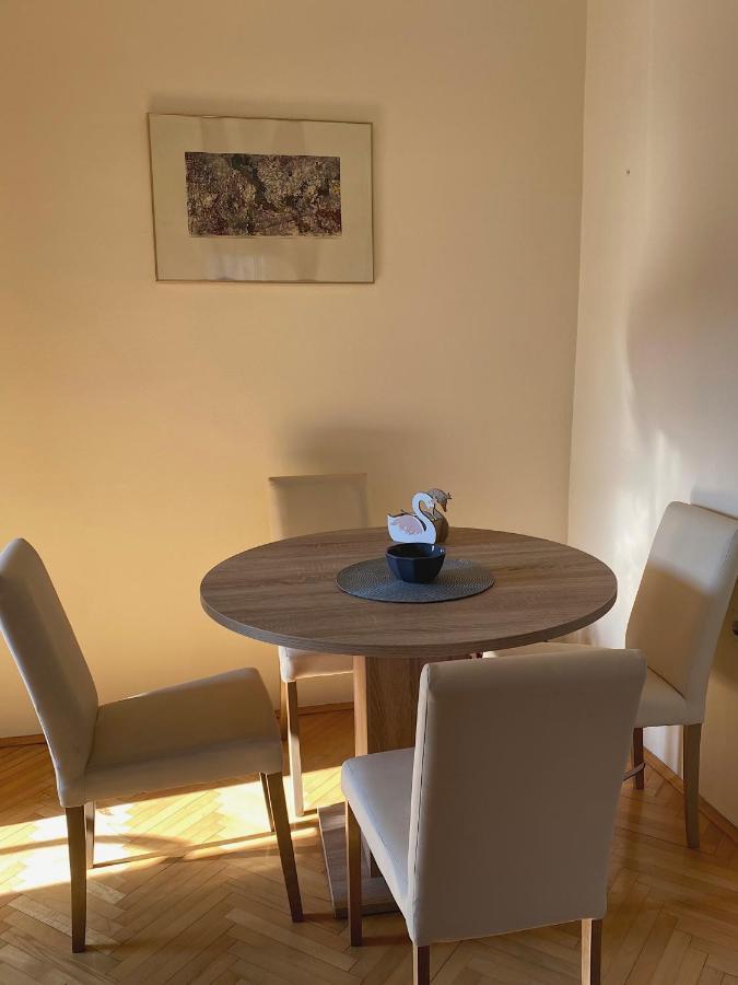 M&C Central Apartment Skopje Extérieur photo